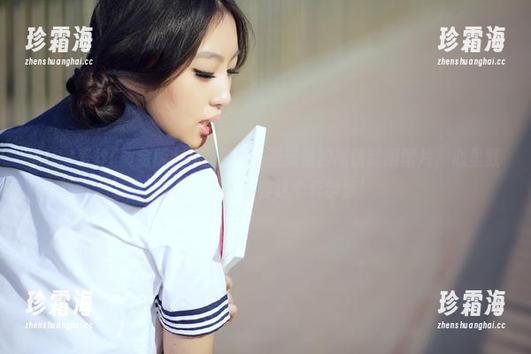 AISS爱丝(黄金版) - 当你看到亚美依的高清制服图片，心里默默想：我也想要这个开学季！