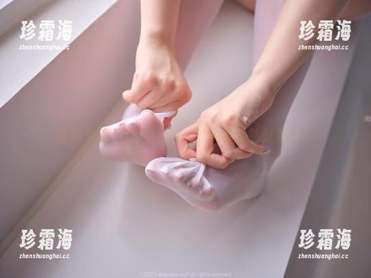 壁纸大战，Dami(퀸다미)吊带显然是赢家！