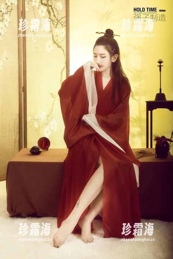 Ligui丽柜-凉儿 Ligui丽柜 - 分享凉儿的蜘蛛女坠落,究竟是甜蜜的陷阱还是小心翼翼的舞步?