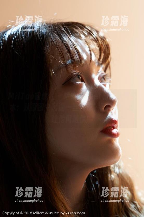 MiiTao蜜桃社 - 咕噜Sweet和她的死库水：从原图中透漏一丝俏皮，下载吧，再让他尾随你！