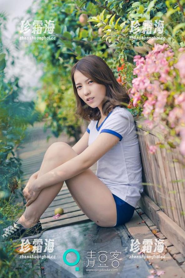 QingDouKe青豆客-莫晓茜sunny QingDouKe青豆客 - 莫晓茜sunny在更新她的甜心图片,我的内心正在悄悄翻滚…