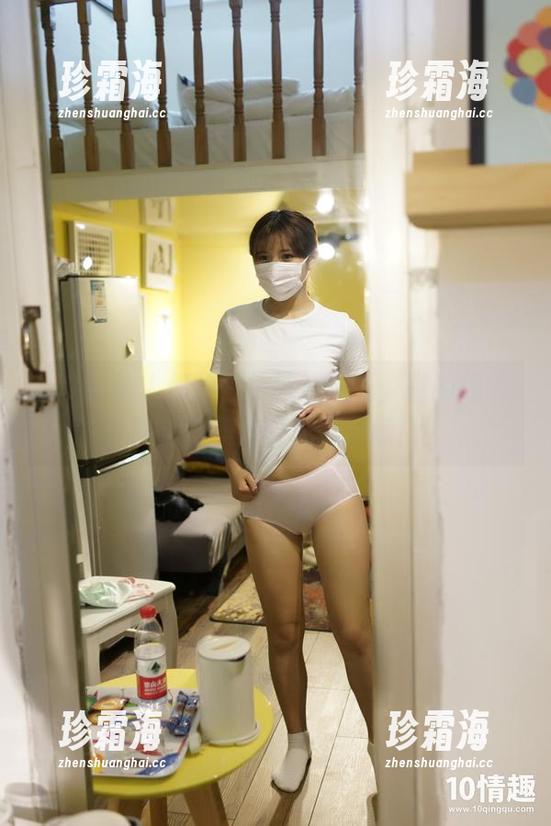 ROSI达人们的白色丝袜壁纸，腿的线条简直是美好时光的延续！