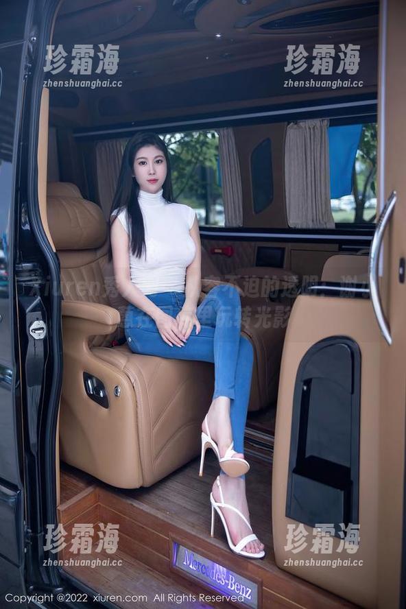Xiuren秀人网-谢小蒽 Xiuren秀人网 - 从容不迫的透明:谢小蒽在图库里玩转光影