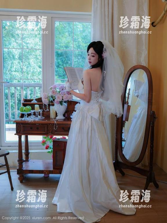 Xiuren秀人网-金悦汐 Xiuren秀人网 - 小小的金悦汐和那条红裙,美图合集是把我对满天星辰的想象都填满了!