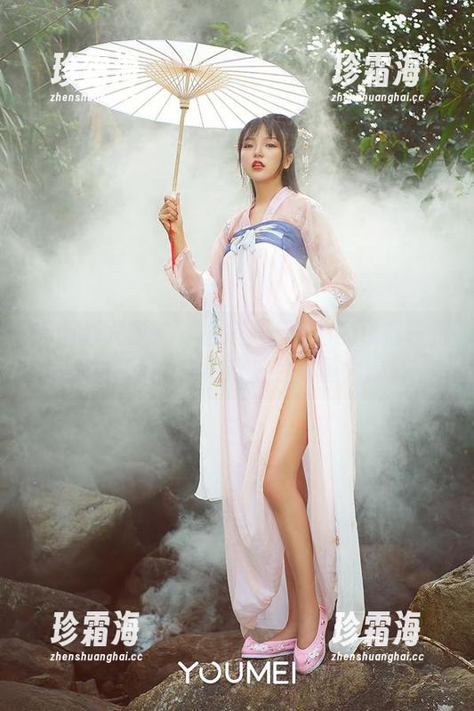 YouMi尤蜜荟-小热巴 YouMi尤蜜荟 - 这是骑士该有的风范还是私房桃花源?小热巴波兰美图大揭秘!