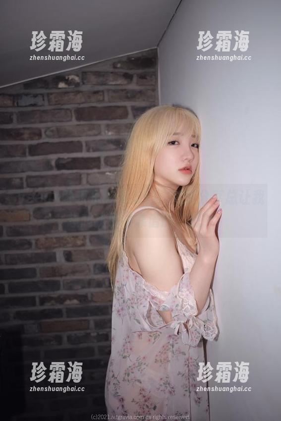 yeeun孙乐乐 yeeun孙乐乐的女友们,高清分享总让我想起我那不靠谱的梦想?