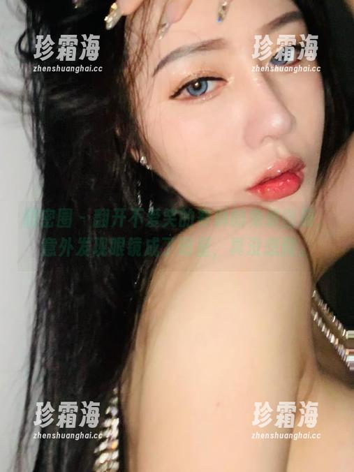 不爱笑的赛琳 微密圈 - 翻开不爱笑的赛琳的免费图册,意外发现眼镜成了明星,真没想到。