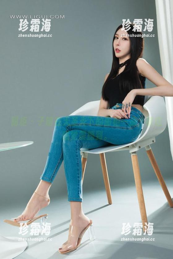 丽柜-子晴 丽柜 - 子晴在无圣光下的丽柜一品,被这感觉震撼到。