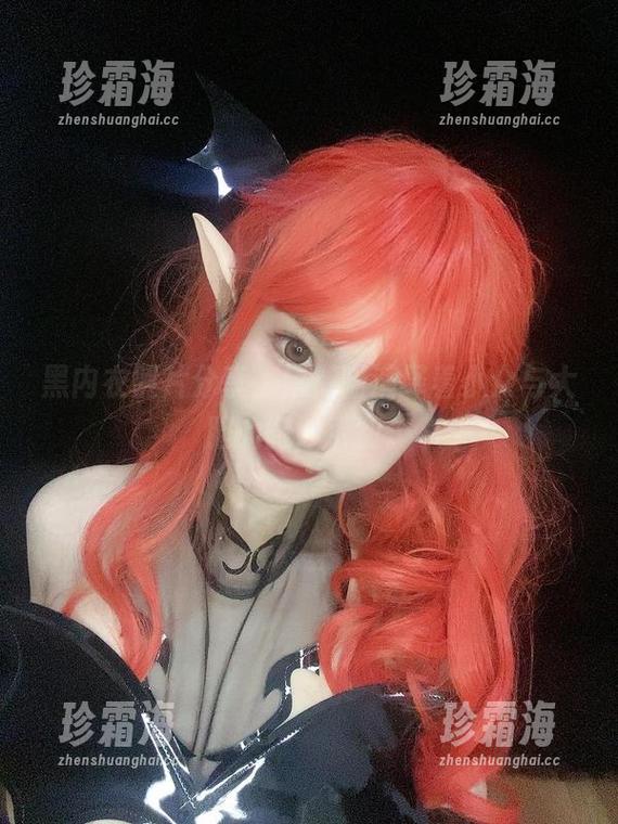 倦倦喵 黑内衣照片分享,倦倦喵演绎着小众与大胆的微妙平衡。