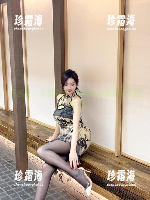 周妍希 微密圈 - 先别看脸,私拍中的周妍希大腿才是主角!