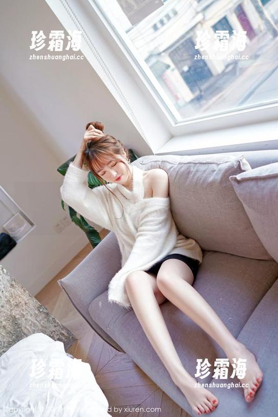 嗲囡囡 - 制服诱惑，娜依灵儿写真里说不出的欲望