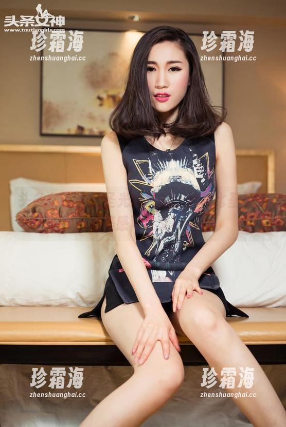 头条女神 - 无圣光的挑战，尹菲比基尼的美感再定义！