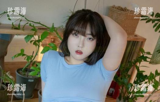 抱歉，我忍不住要看宋哈娜(송하나)的高清图册——红点点真不错！