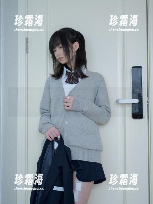 少女秩序-小鱼 少女秩序 - 在线碰到小鱼,还是那副眼镜作品,怎么能让人越看越想呢?