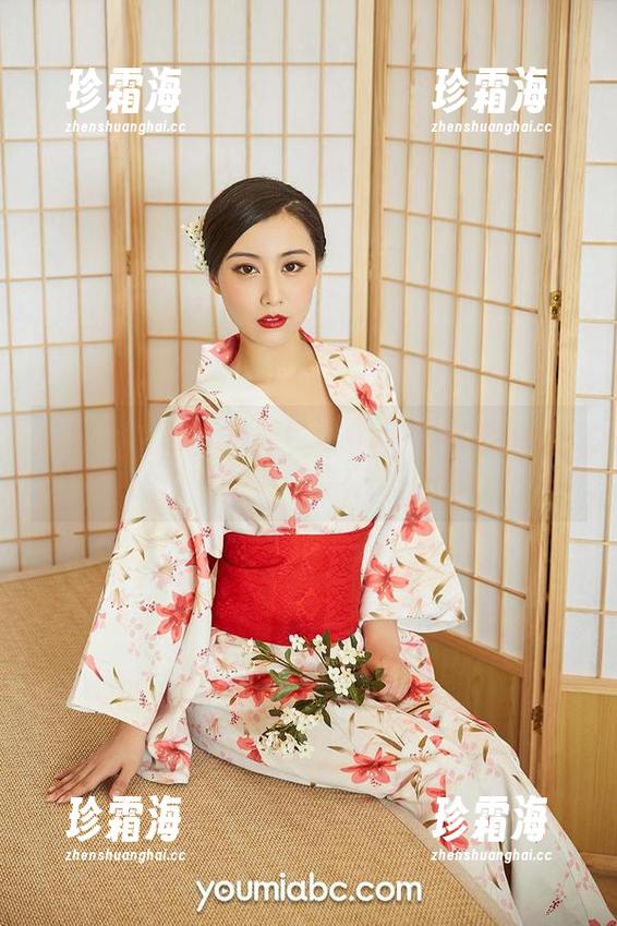 尤蜜荟-温心怡 尤蜜荟 - 温心怡黑色写真:难道这就是传说中的‘只要有黑’?