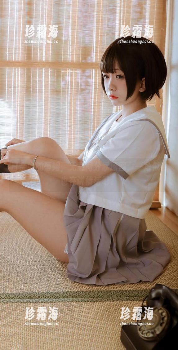 日奈娇 日奈娇的蕾姆,无意间分享原图,一角似乎也在讲情话吧。