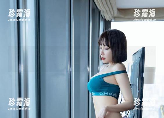微密圈 - 果儿Victoria的红色吊带袜，真是越看越想定制一双！