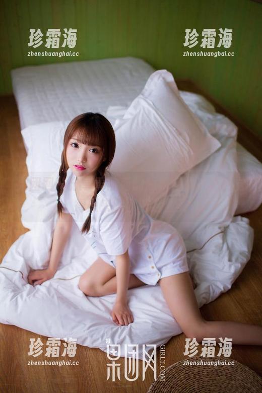 果团网-黄歆苑 果团网 - 分享黄歆苑的短裙套图,突然觉得原来腿可以这么美