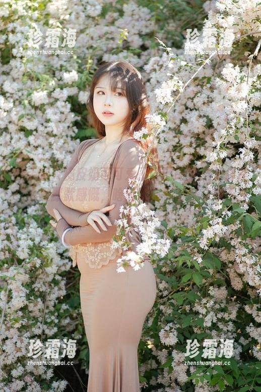 皮皮奶可可爱了啦 随手翻开皮皮奶可可爱了啦的高叉巫女合集,心里默默感慨,啥时候能拥有这样的气质?