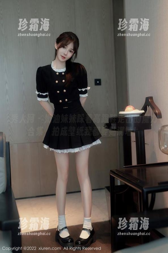 秀人网-奶油妹妹 秀人网 - 奶油妹妹踩着高跟鞋走出的魔力合集,拍成壁纸我都要贴满墙!