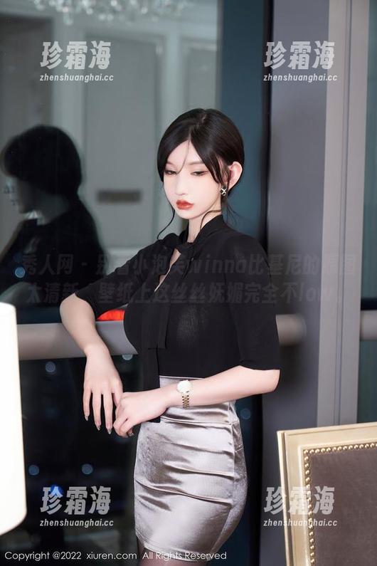 秀人网-小泡芙winna 秀人网 - 别看小泡芙winna比基尼的原图太清新,壁纸上这丝丝妩媚完全不low。