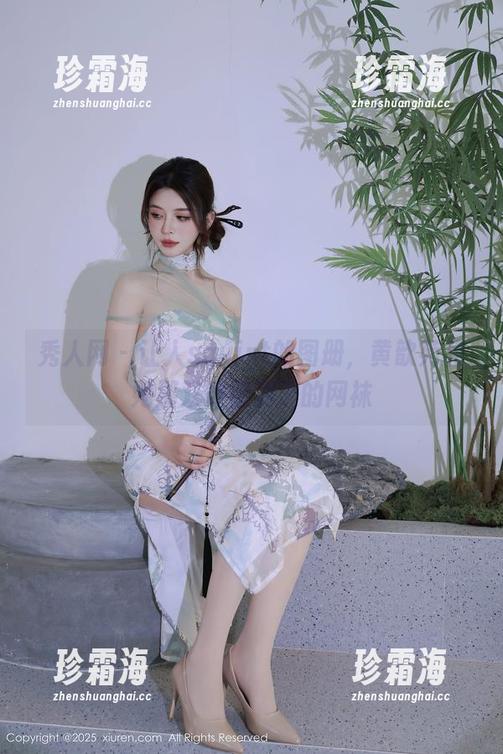 秀人网-黄歆苑 秀人网 - 让人squint的图册,黄歆苑和她那双欲望满满的网袜