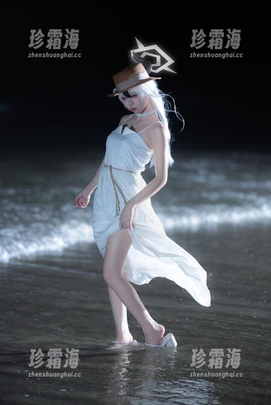 纸悦Etsu_ko 纸悦Etsu_ko教你如何用免费的居家写真征服水槽、沙发和阳台。好吧,可能还有猫……
