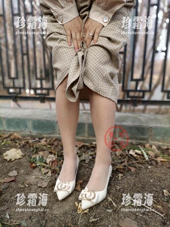 若若老师 微密圈 - 这套写真有毒,若若老师的妹妹根本停不下来!
