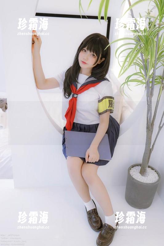 荒井喵喵 荒井喵喵发布新图集——柯杨斯卡娅,没想到猫咪竟能成超模!我心中那个小火苗开始闹腾!