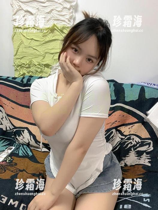 葱油饼er 微密圈 - 葱油饼er“露背毛衣”全集:带着秋风的魅惑,心意都在这件里。