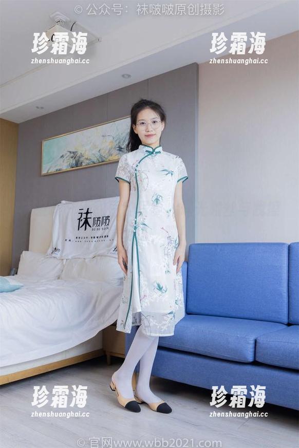 袜啵啵-小甜豆 袜啵啵 - 小甜豆的写真,珠光咖丝与我擦肩而过,哎!