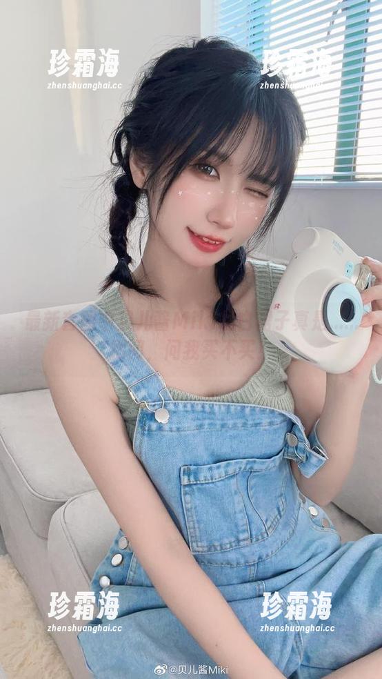 贝儿酱Miki 最新套图中贝儿酱Miki的白裙子真是......别问,问我买不买!